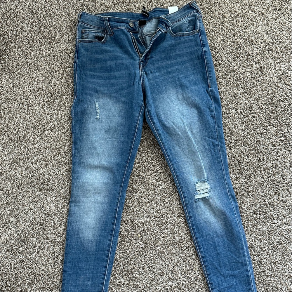 Skinny jeans